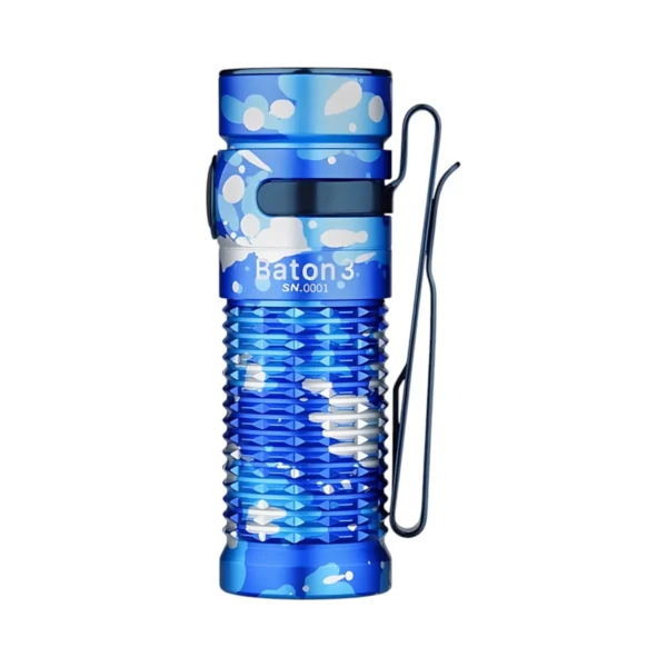 פנס יד Olight BATON 3 הסוואה כחול - אריזה פגומה